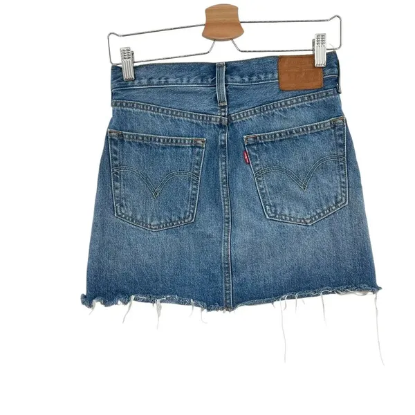 Levi's Deconstructed‎ Mini Skirt Medium Wash Denim Jean Size 28 - Image 6