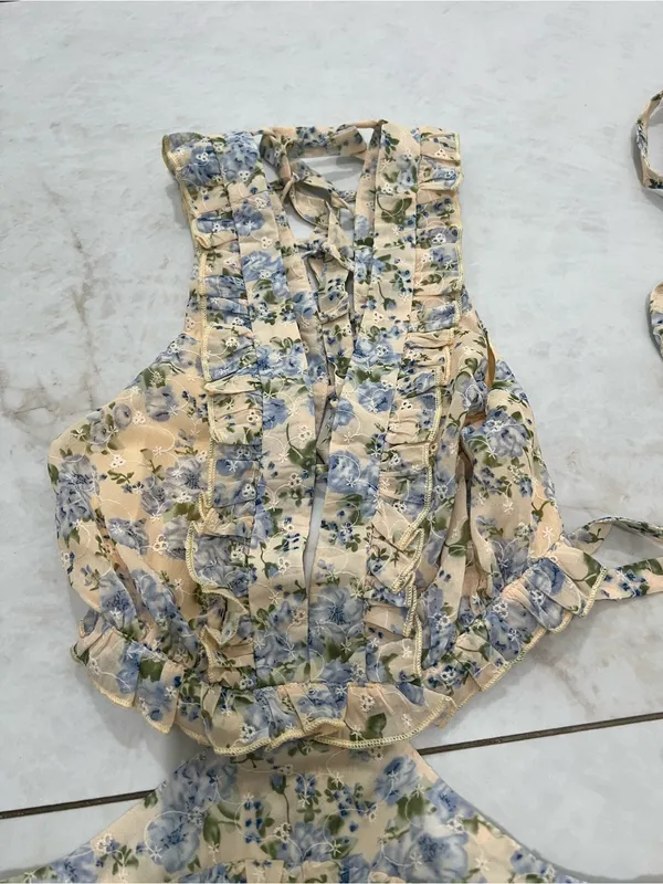 ASTR The Label Yellow Floral Cut Out Mini Dress Size Small - Image 4