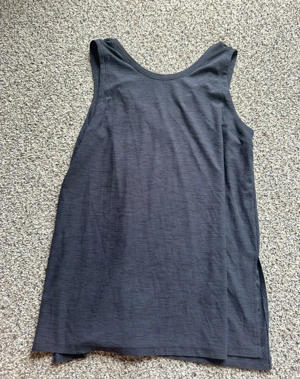 Old Navy Tank - Image 3