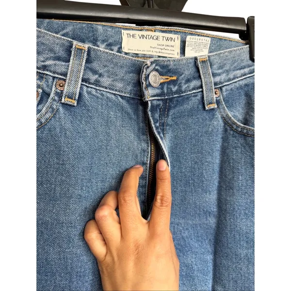The Vintage Twin Levis‎ 550 Relaxed Fit Jeans Tapered Leg Size 6 - Image 6
