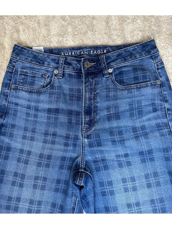 American Eagle Mom Straight medium-dark check plaid stretch denim jeans Size 6 - Image 2
