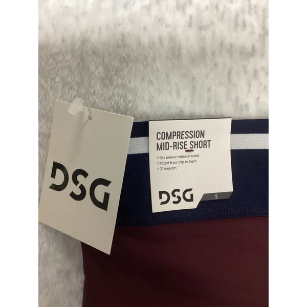 DSG Womens Compression Mid-Rise 3 Inch Inseam Shorts Burgundy Navy Size S‎ NWT - Image 4