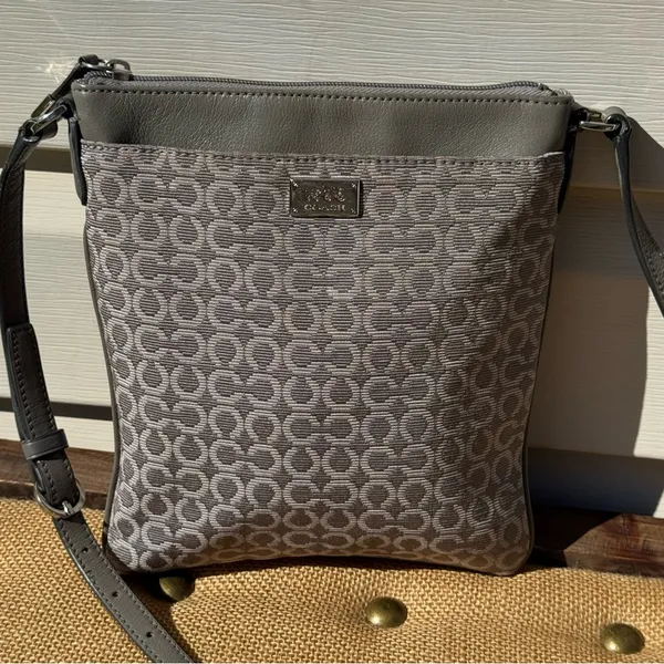 Coach Madison Op Art Swingpack Crossbody Gray Signature 52284E - Image 12