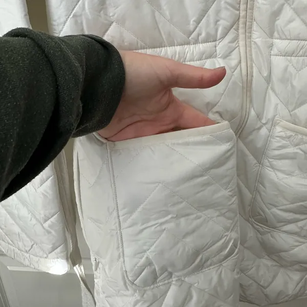 Athleta Mendocino Coat Zipper Front Belted Magnolia White Puffer Women’s Size XS - Image 3