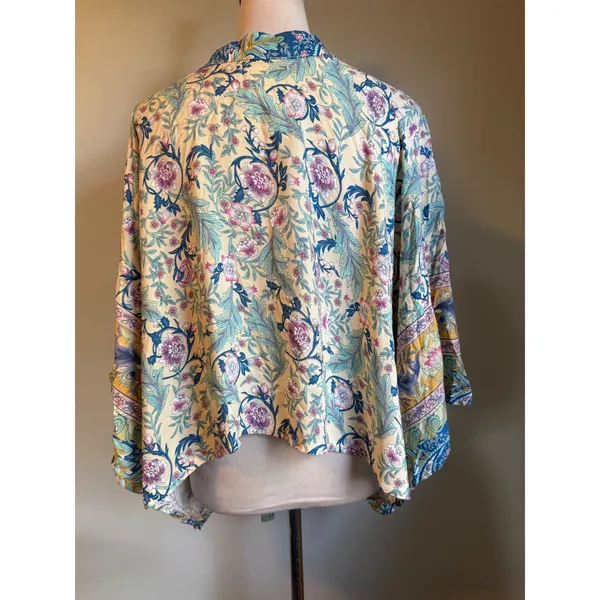 Do Everything In Love Floral Paisley tie top kimono‎ Yellow Blue One Size boho whimsi flowy crop shirt - Image 5