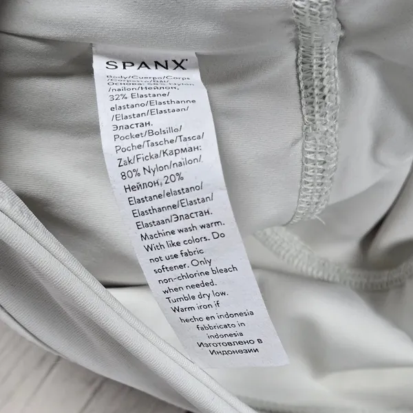SPANX Booty Boost Skirt Around Knee Pants White Cloud‎ L NWT - Image 7