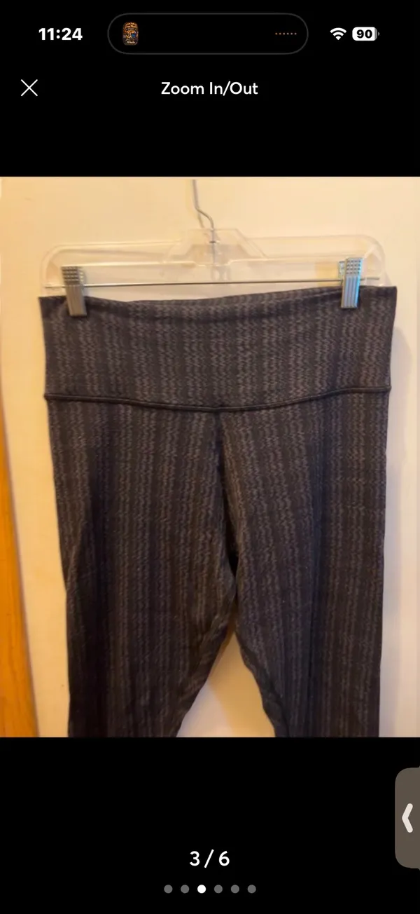 (8) lululemon leggings - Image 3