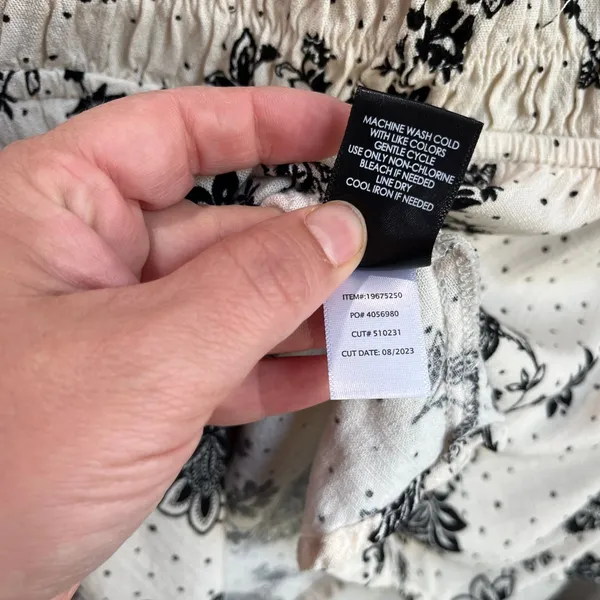 Torrid Peasant‎ Blouse Size 2 Smocked Waist Long Sleeve Floral Black White - Image 10