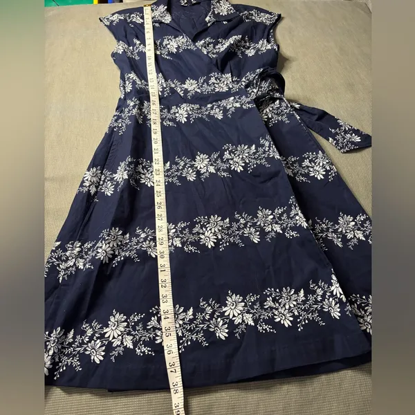 Tommy Hilfiger Women's Size M Navy Floral 100% Cotton Wrap Dress Midi Sleeveless - Image 4