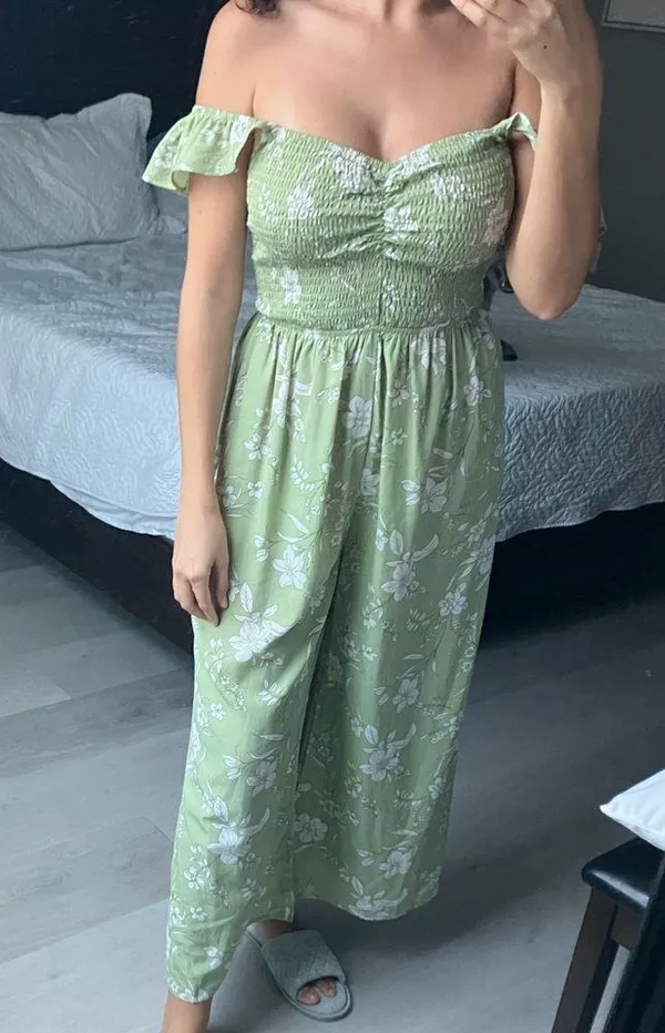 Green Floral Jumpsuit Size M - Image 2