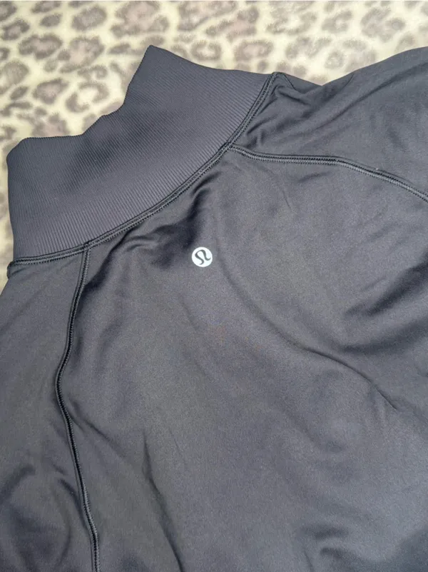 Lululemon Always Alert 1/2 ZipBlack W3CZOS Size 10 - Image 4