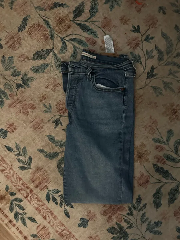 Levi's Wedgie Straight Jeans - Image 2