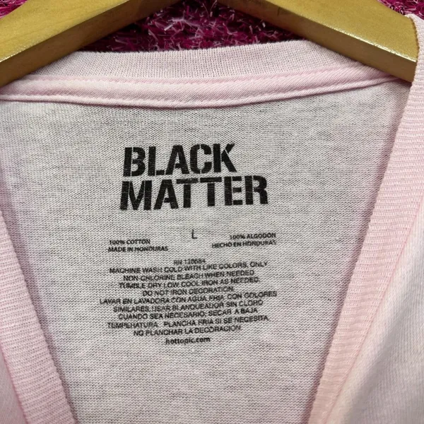 Urban Outfitters Kawaii Queen Teddy Strawberry Shortcake Black Matter Tee L - Image 4