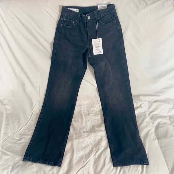 NWT black Pull & Bear Mid Waist Straight Leg Jeans Size 0 - Image 4