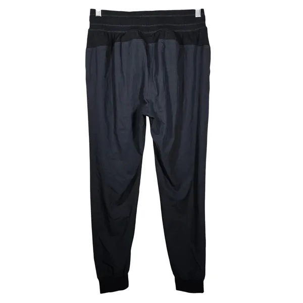 Quince‎ Mid-Rise Performance Tech Jogger Black Small - Image 2