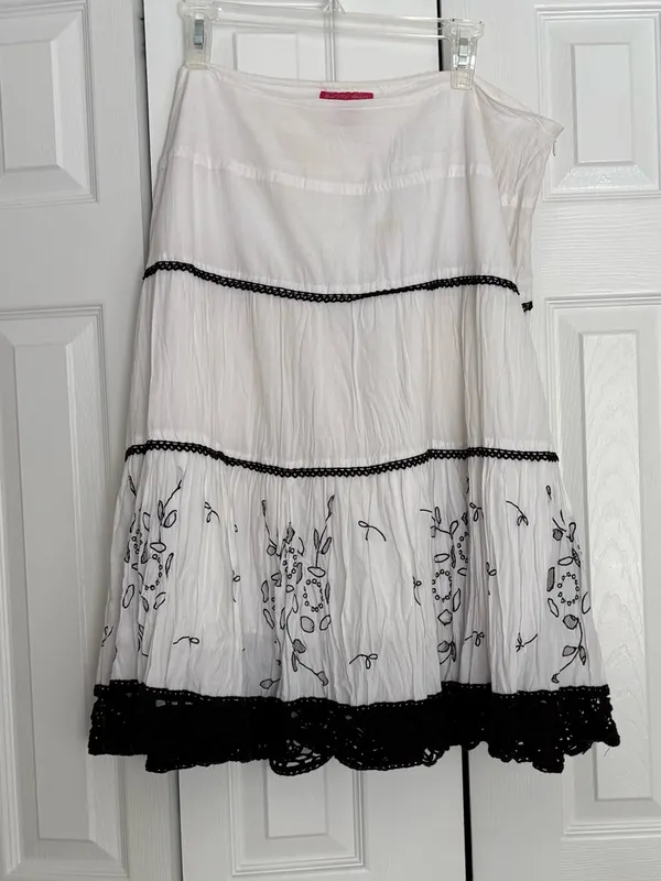 Sunny Leigh Black & White Tiered Peasant Skirt - Image 2