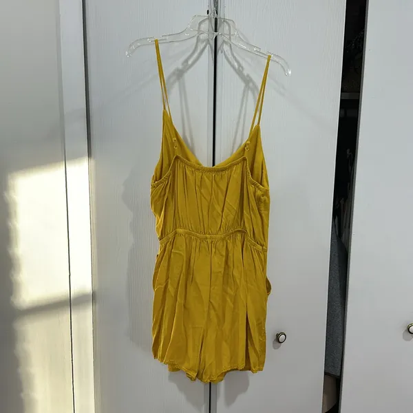 Mustard romper Size L - Image 5