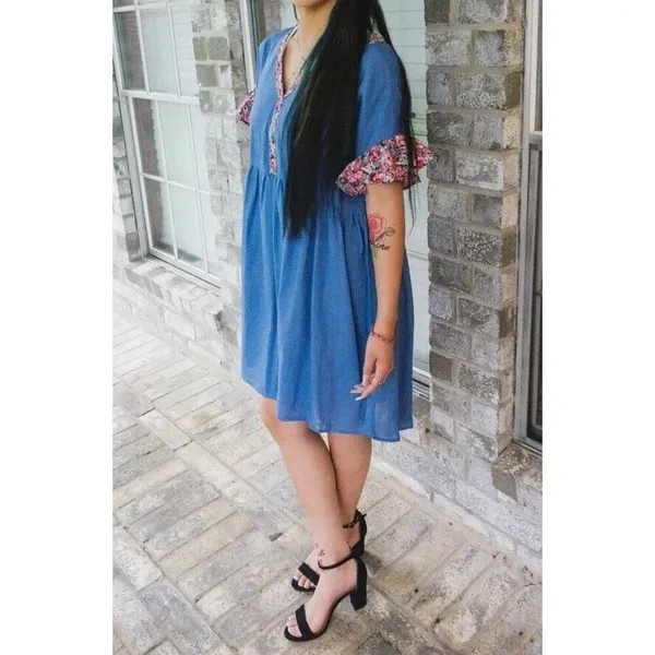 NWT Umgee USA Blue Floral Trim V Neck Button Front Babydoll Dress Size L Boho‎ - Image 2