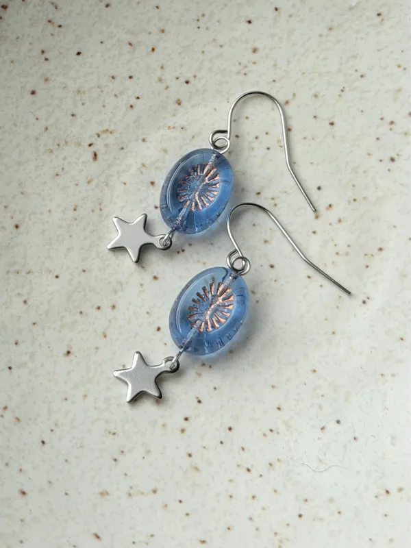 Handmade retro vintage cute whimsical style quality Czech glass beads unique dangle earrings🩵 - Image 4