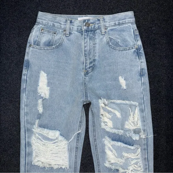 NWT Grey Lab High Rise Cut Out Ripped Straight Leg Jeans Sz 25 Light Distressed - Image 4