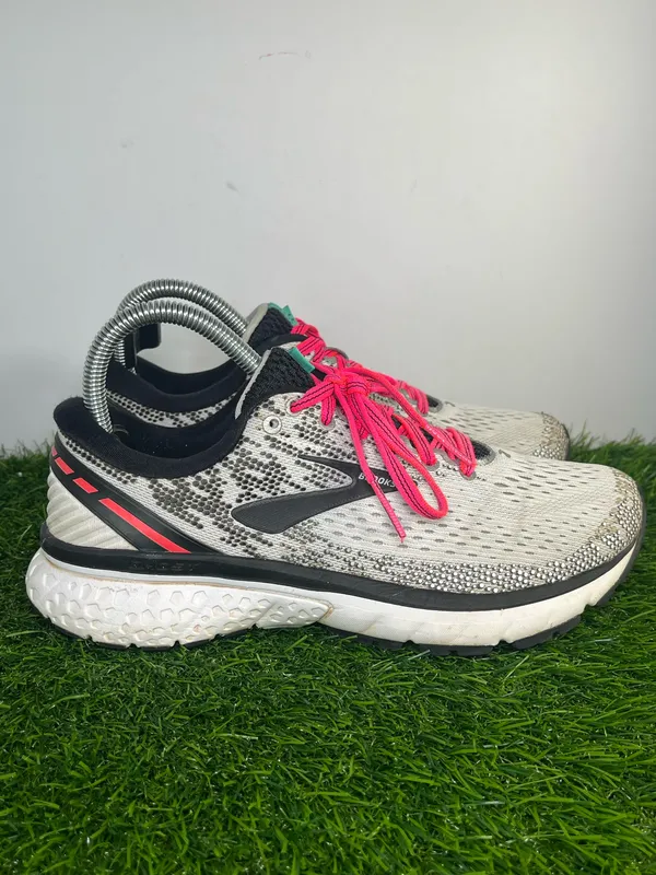 Brooks Ghost 11 Women’s Running Shoes Gray Black Pink Size 7.5 B Medium - Image 3