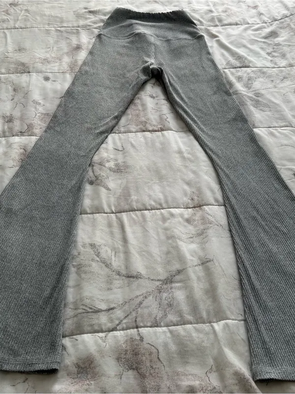 Strut This High-Rise ribbed Gray Flare Lounge Pants, size S Made in USA lounge - Image 11