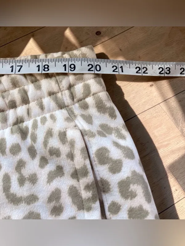 Leopard Print Sweat Shorts Original Use XL NWT - Image 7