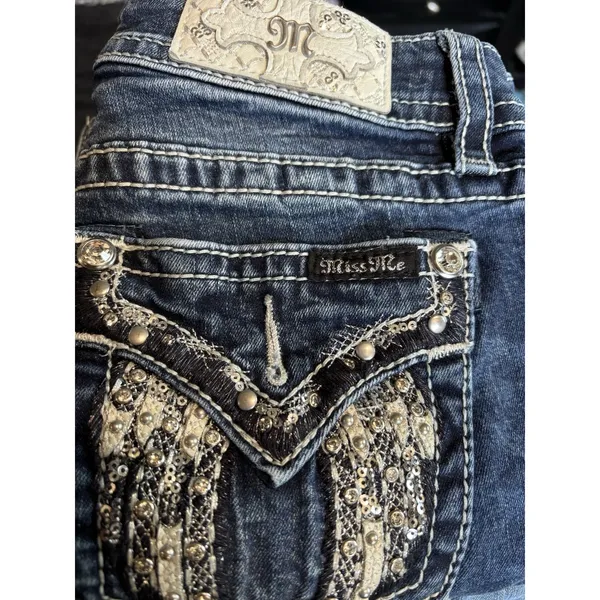 Miss Me Crop Denim Jeans Sequins/Embroidered/Gems Logo‎ Size 27 Western/Boho - Image 10
