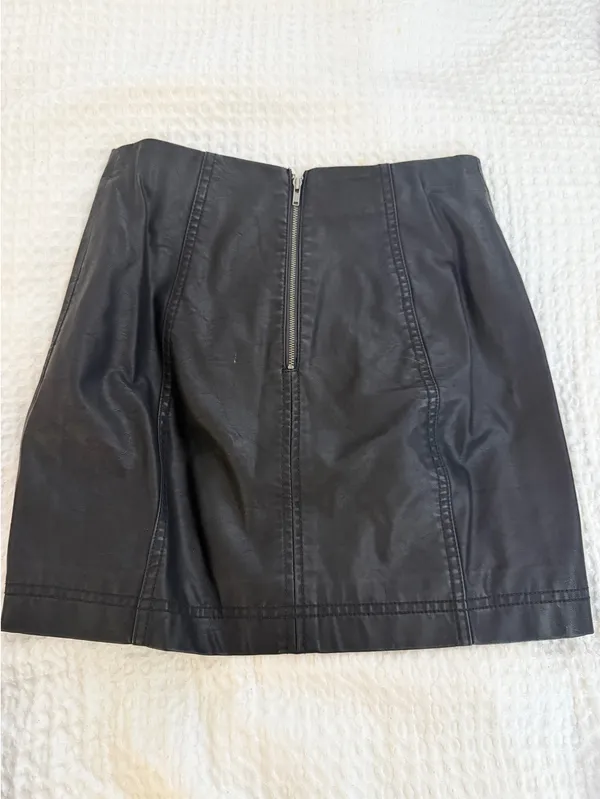 Free People Black Leather Skirt - Image 3