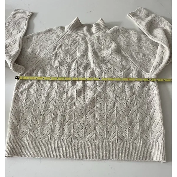 Uniqlo Women’s Pointelle Knit Sweater Ivory Size Medium - Image 6