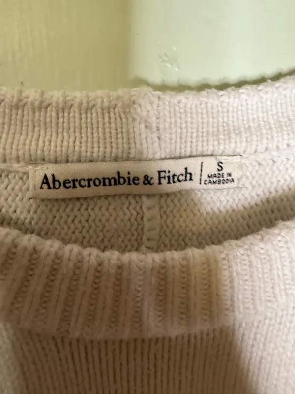 Abercrombie & Fitch Madeline sweater crew Tee - Image 3