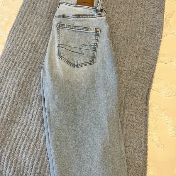 American Eagle Jeans - Image 4