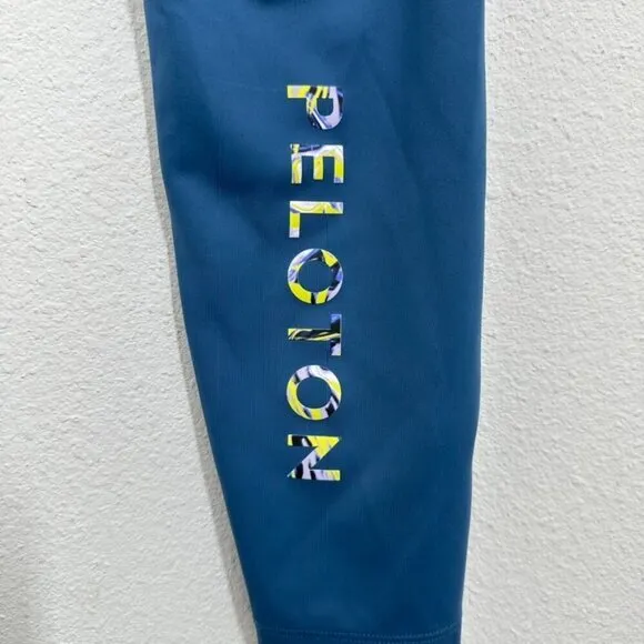 Peloton Women's Size Medium 7/8 Leggings Running Spinning Cycling Blue Logo‎ - Image 7