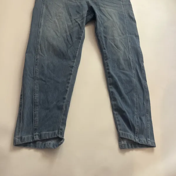 Halara Large Petite Tapered Leg Jeans Light Wash Zip Fly Stretch - Image 3