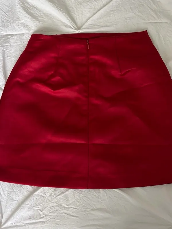 H&M Red Mini Skirt with Decorative Bows - Image 2