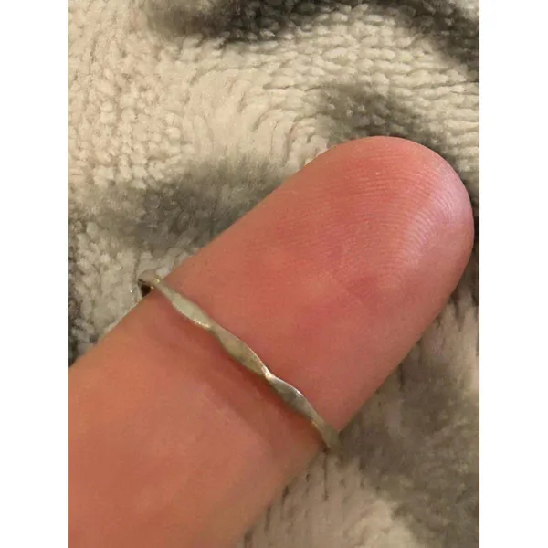 ring band sterling silver 925 beautiful unique size 4 - Image 6