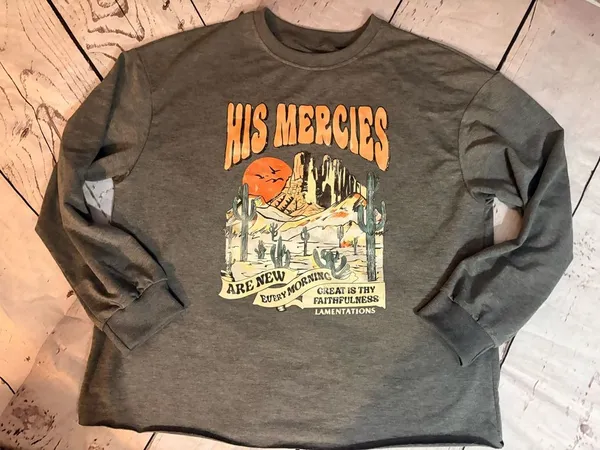 Boutique women’s crew neck sweater XL spiritual graphic - Image 3