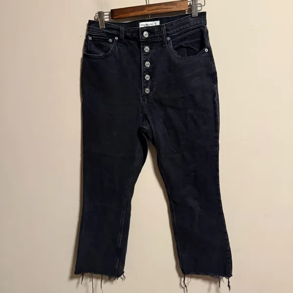 Abercrombie & Fitch The Kick Flare Ultra High Rise Jeans Black- Size 28 (6R) - Image 4