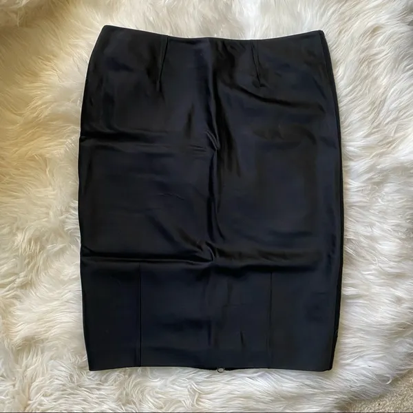 💜Vera Wang💜Lavender Label Black Pencil Skirt with Back Zipper and Pocket - Image 2