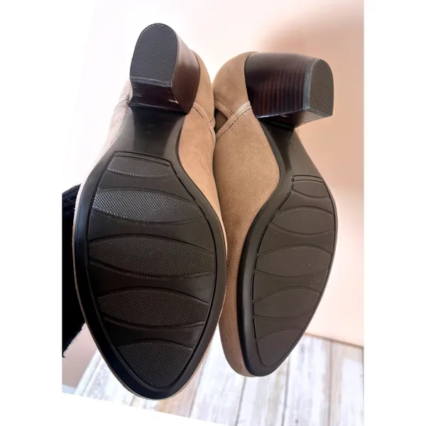 Vaneli Suede Ankle Booties Taupe Block Heel Elastic Side Women's‎ Size 7M - Image 8