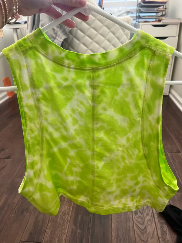 Lululemon neon tank - Image 3