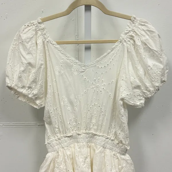 Sky to Moon Eyelet Lace Mini Dress Puff Sleeve Smocked Waist‎ Small White Boho - Image 3
