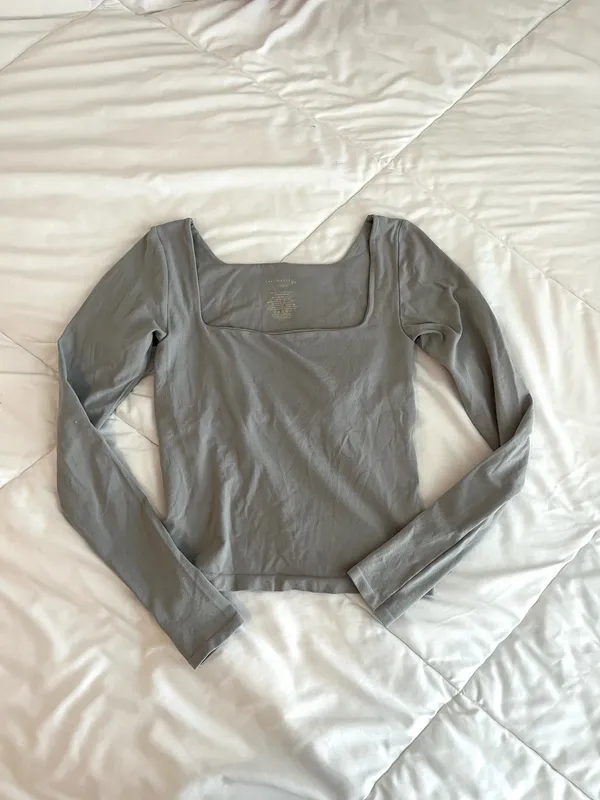 Free people intimately seamless long sleeve crop - Image 3