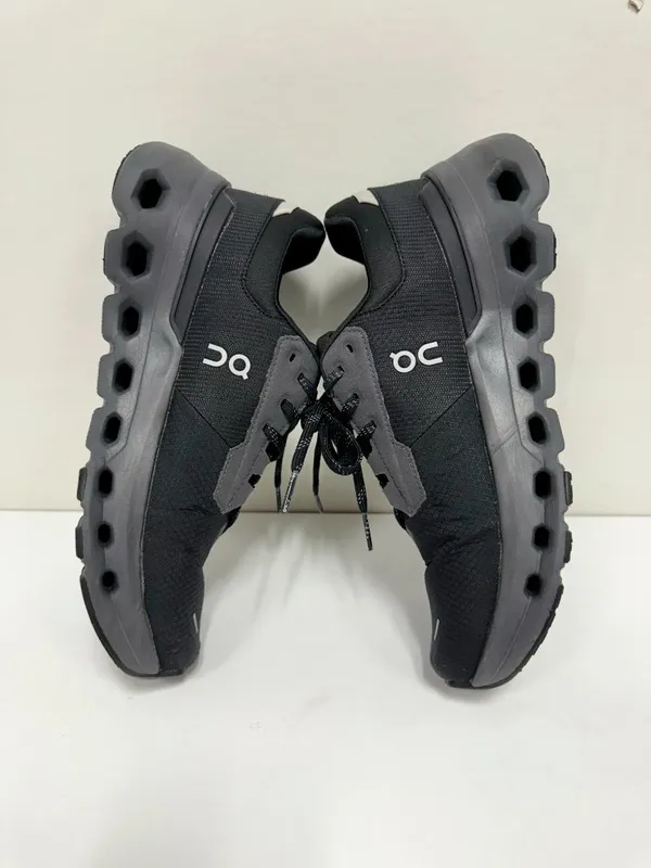 On Cloudrunner 2 Waterproof Black Size 8 - Image 4
