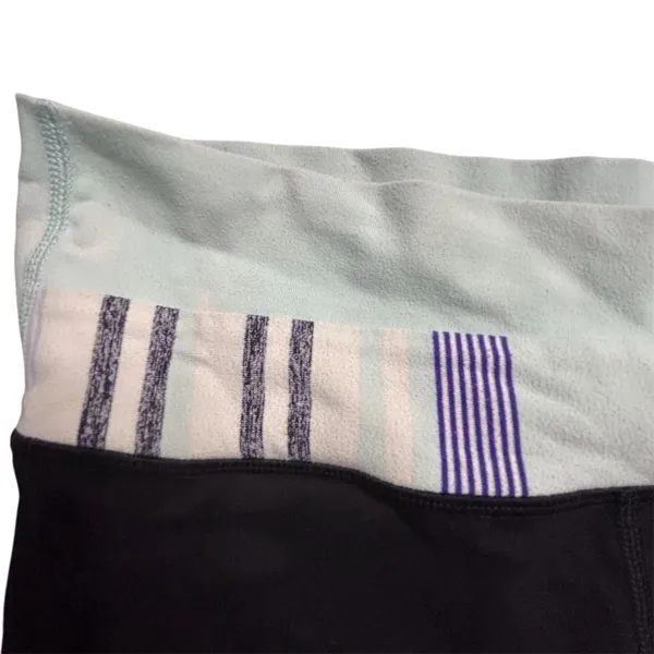 Lululemon Women's Black Yoga Pants Size 6 Flare‎ Leg Activewear - Image 6