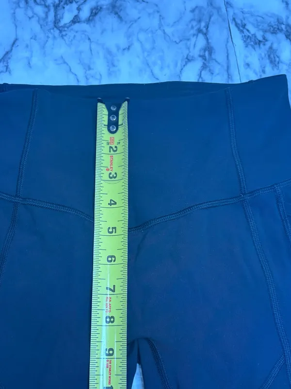 lululemon athletica black High Rise Performance Leggings size 4 - Image 4