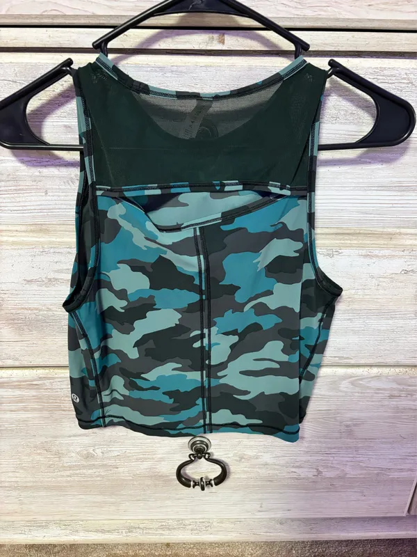 Lululemon Sculpt Cropped Tank Top - Image 2