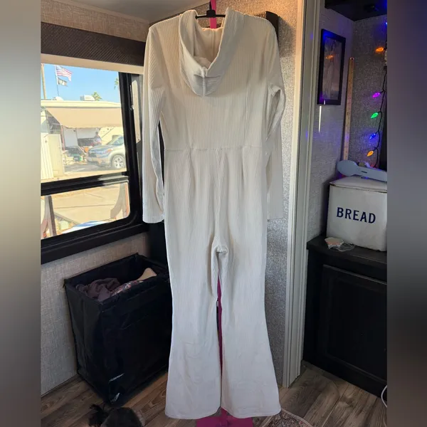 Fabletics White Ribbed Jumpsuit size Small - Image 7