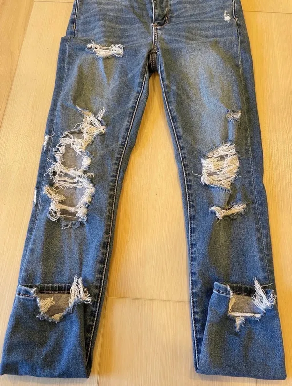 American Eagle super high rise jegging size 2 - Image 2