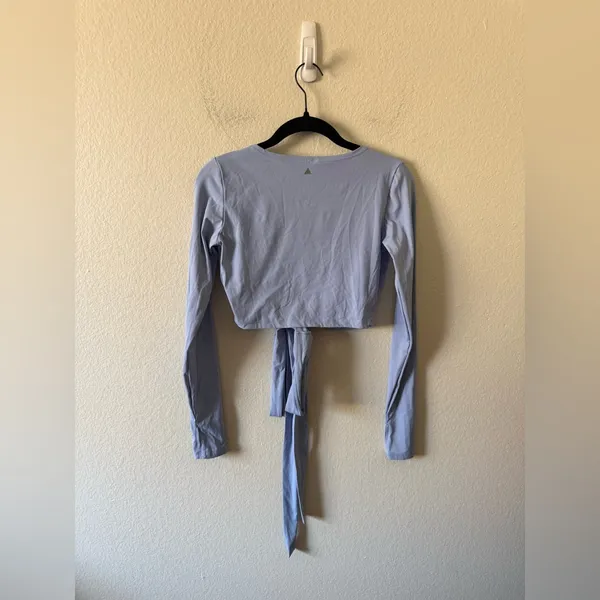Shop Vitality Baby Blue Wrap Crop Top Size S/M Athletic Yoga Pilates Pickleball - Image 3